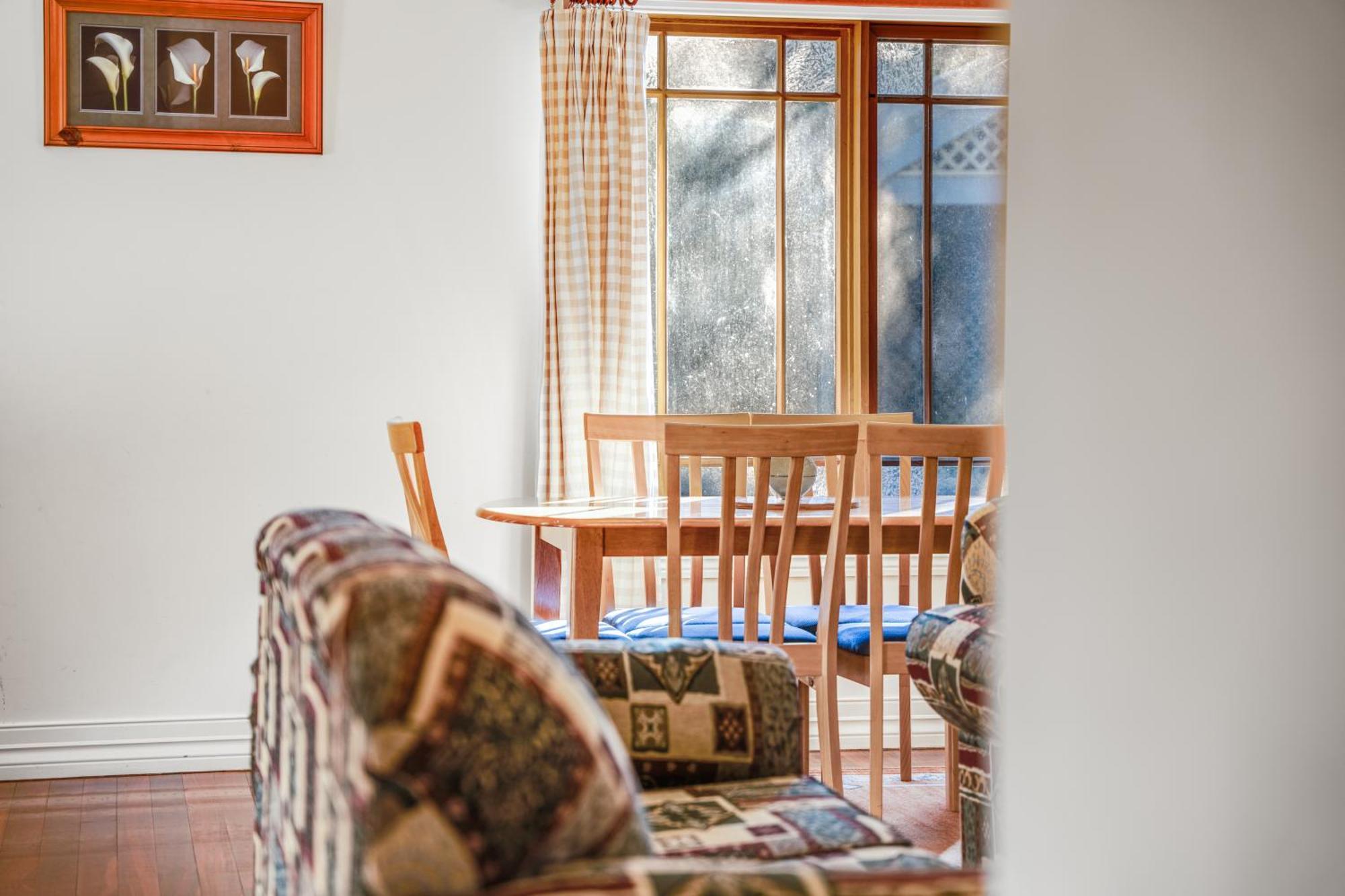 Whispering Pines Cottages Wentworth Falls Oda fotoğraf