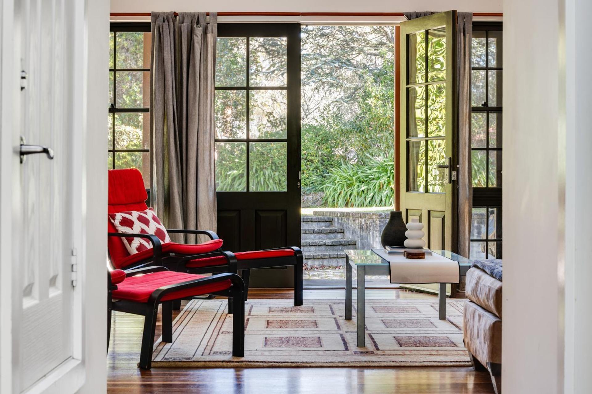 Whispering Pines Cottages Wentworth Falls Oda fotoğraf