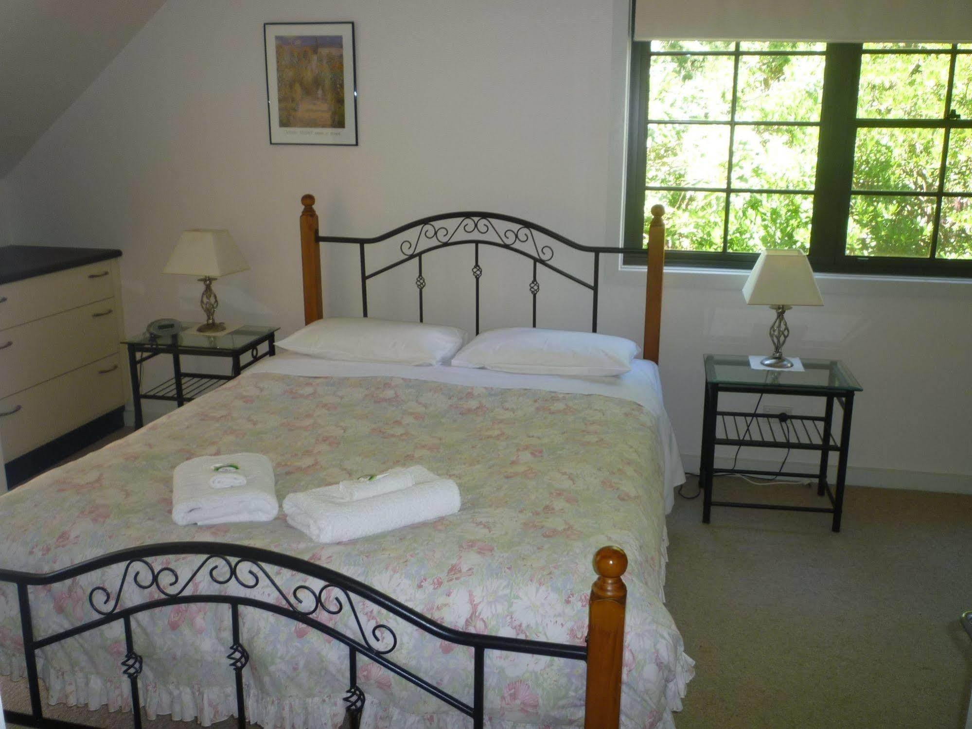 Whispering Pines Cottages Wentworth Falls Dış mekan fotoğraf